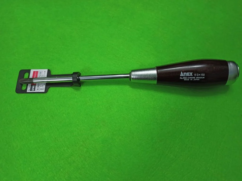 Tô vít đóng cán gỗ tam giác No.180+3×150 Anex Japan
